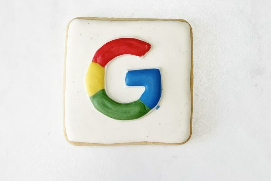 google logo in biscuit form-min